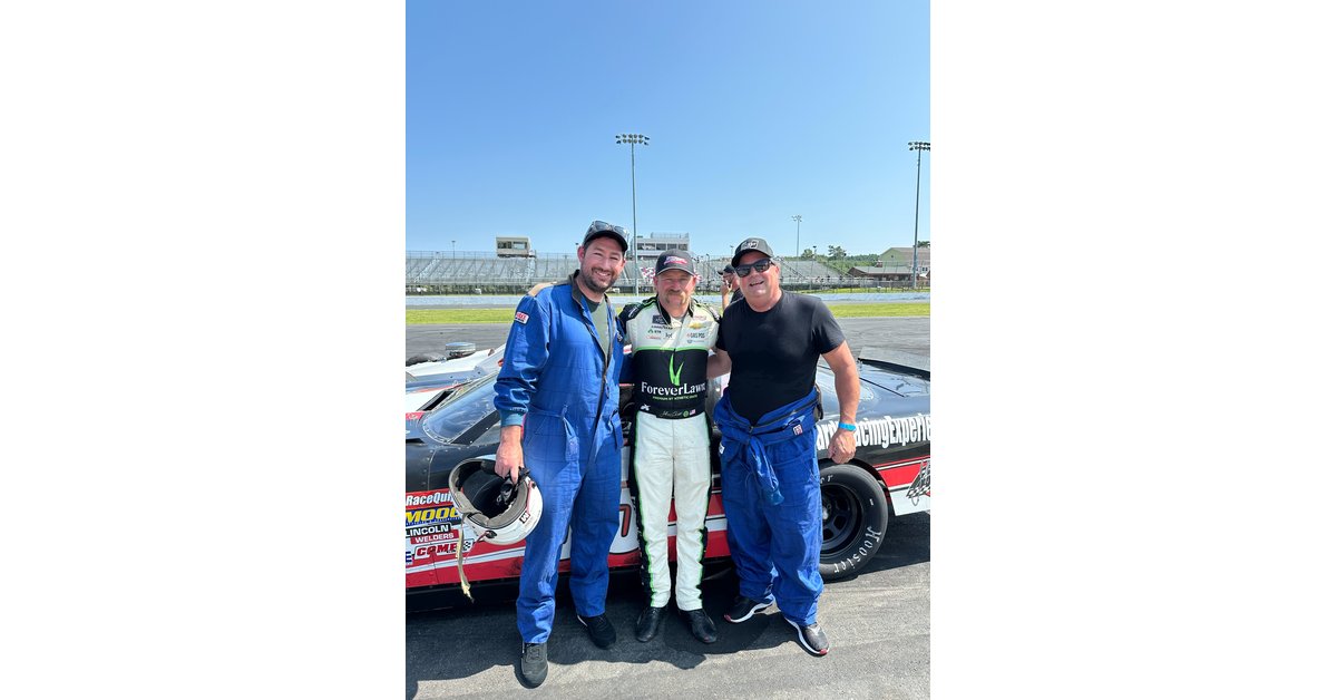 Jeffrey Earnhardt Racing Experience - V-Twins to V-8s